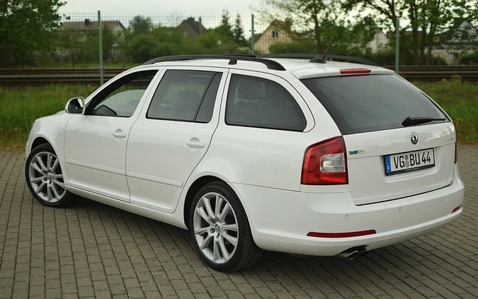 Skoda Octavia cena 31900 przebieg: 149000, rok produkcji 2011 z Czarne małe 529